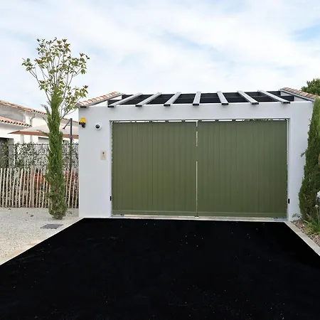 Maison Plain-pied Avec Parking Privatif Et Climatisation - Fr-1-706-34 * Saint-Vivien (Charente-Maritime)