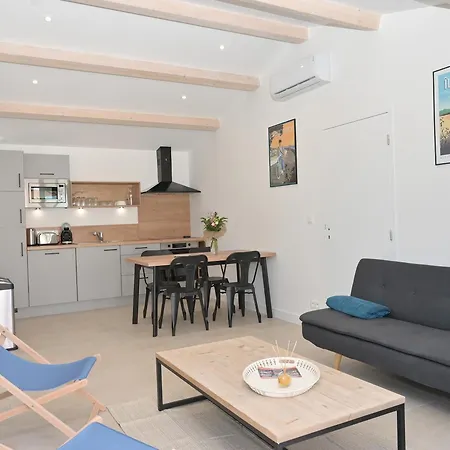 Maison Plain-pied Avec Parking Privatif Et Climatisation - Fr-1-706-34